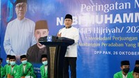 Acara Maulid Nabi ini menghadirkan penceramah Ustadz Hilman Fauzi. 