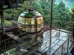 Potret Ngeri Bangunan Terbengkalai Tak Berpenghuni