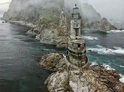 Potret Ngeri Bangunan Terbengkalai Tak Berpenghuni