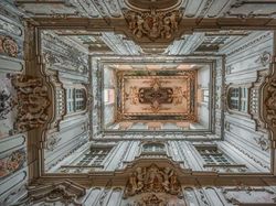 Potret Ngeri Bangunan Terbengkalai Tak Berpenghuni