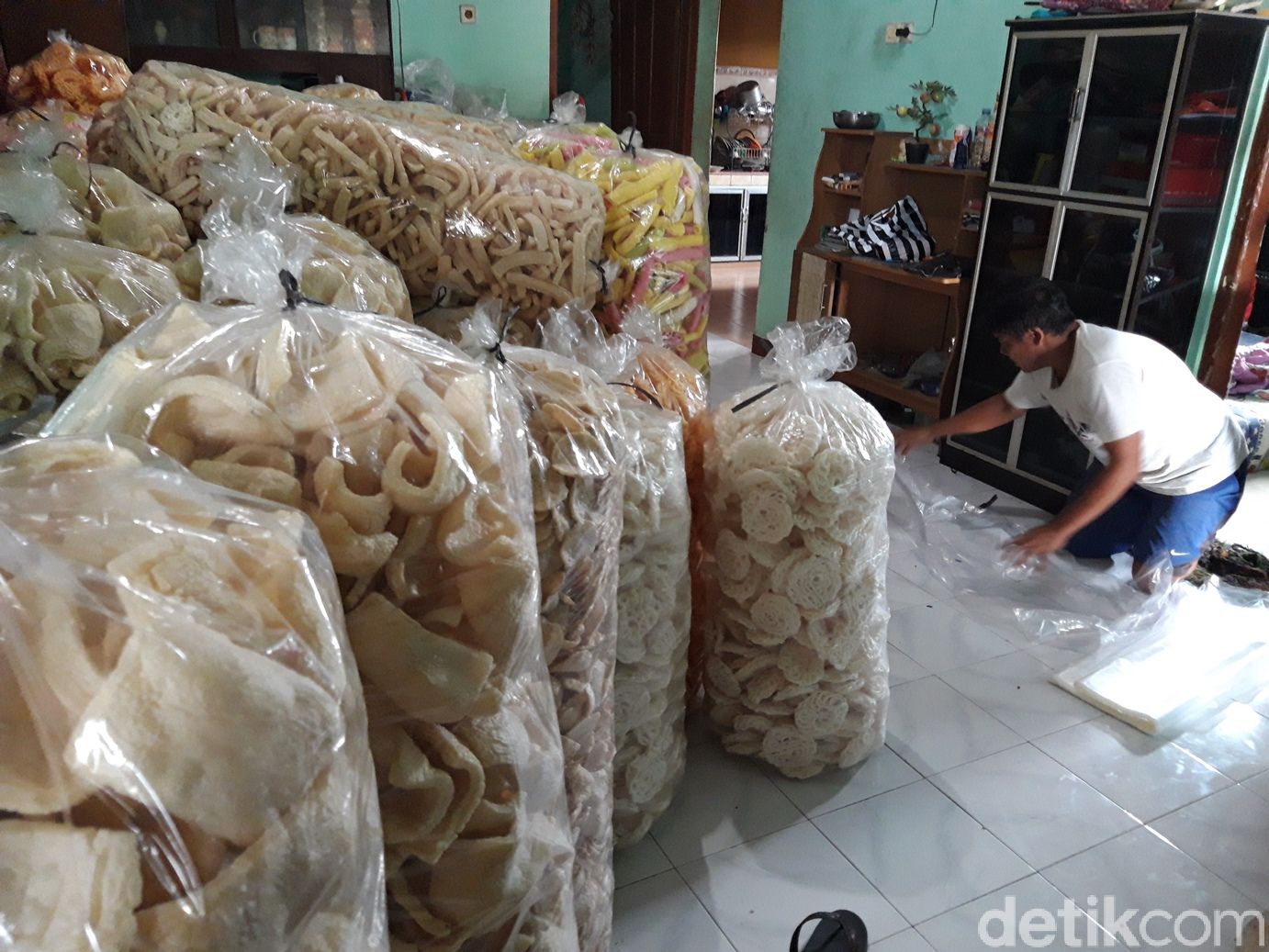 Harga Minyak Goreng Tembus Rp 18 Ribu/Kg, Perajin Kerupuk di Boyolali Menjerit