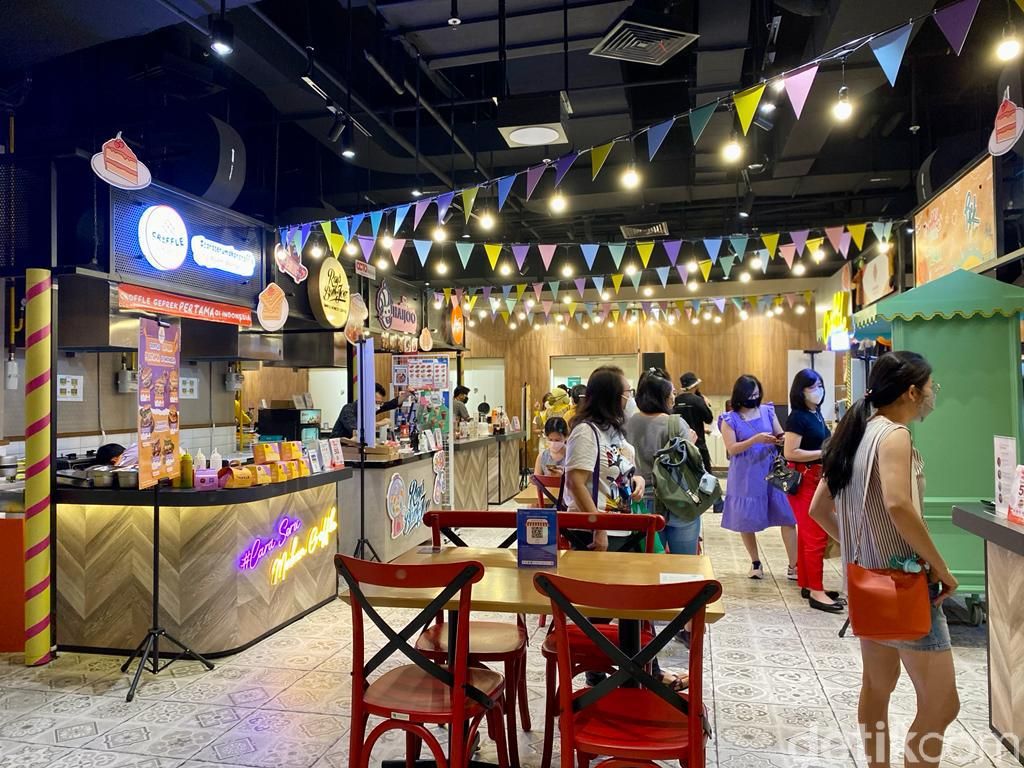 Spot Kuliner Baru! Serunya Kulineran di Hub Life yang Hype di Jakarta Barat