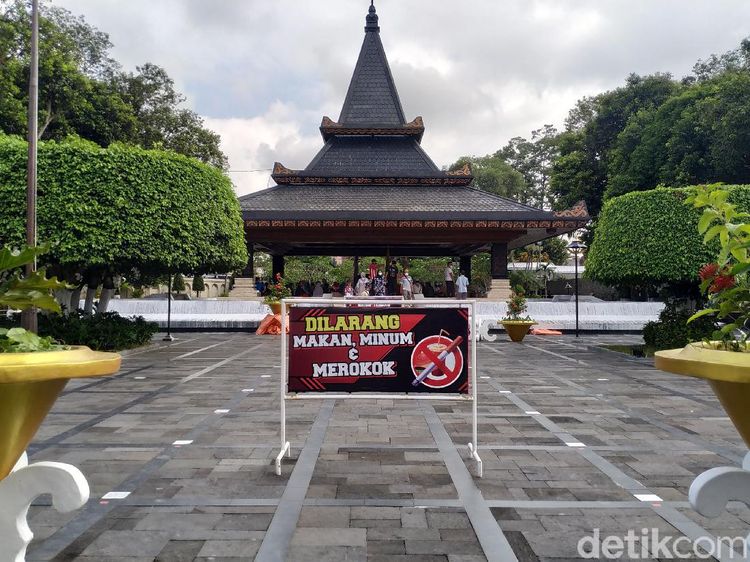 Indahnya Sentuhan Mensos Risma di Makam Bung Karno Blitar
