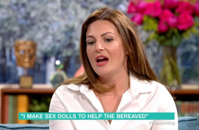 Jade Stanley menjual boneka seks dengan beragam harga. Dan harga termahal dari boneka seksnya bisa mencapai 8.000 poundsterling atau sekitar Rp 156 juta. Boneka tersebut dibuat semirip mungkin dengan manusia. Foto: Dok. ITV This Morning, Chanel 5 TV, Maroon Productions