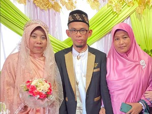 Jadi Kontroversi, Viral Momen Istri di Sulsel Antar Suaminya Menikah Lagi
