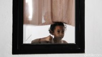 Wali Kota Jakarta Utara Ali Maulana Hakim Ali, mengatakan hal itu dilakukan karena saat ini biaya sewa yang akan dibebankan ke warga masih dalam pengkajian.