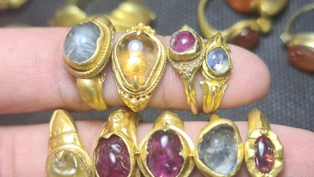 Penemuan harta karun peninggalan Sriwijaya menjadi sorotan lagi. Pencinta barang antik menyayangkan peneliti-pemerintah Indonesia seakan tidak peduli. (Dok. Musi Treasure Gallery)