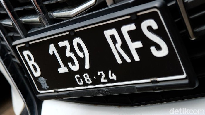 Plat Nomor RFS Artinya Apa? Ramai Dibahas Terkait Rachel Vennya