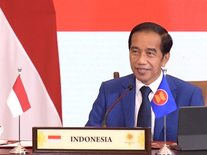 Presiden Jokowi Saat Pidato di KTT ke-16 East Asia Summit (EAS)