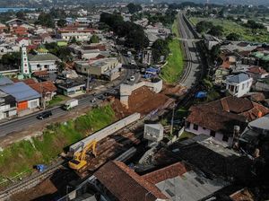 Foto Tampak Atas Progres Rel Ganda Sukabumi-Bogor, Kelar 2022