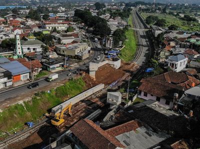 Foto Tampak Atas Progres Rel Ganda Sukabumi-Bogor, Kelar 2022