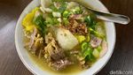 Slurp! Nikmatnya Soto Sokaraja Pakai Ketupat dan Sambal Kacang