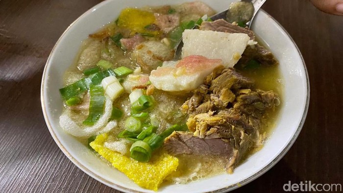 Sluurp! Gurihnya Soto Sokaraja Racikan H.Suradi yang Bertahan 50 Tahun Lezatnya