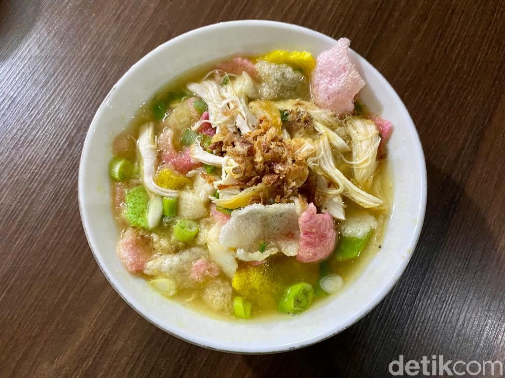 Sluurp! Gurihnya Soto Sokaraja Racikan H.Suradi yang Bertahan 50 Tahun Lezatnya