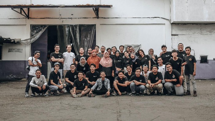 Revolt Industry