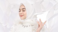 Senyum manis Ria Ricis. Foto: Instagram/@fdphotography