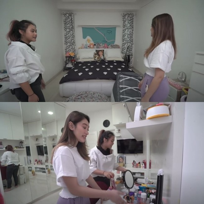 Sederhana tapi tetap modern, begitu kesan yang muncul saat melihat kamar putri Parto Patrio, Amanda Caesa, yang didominasi nuansa hitam-putih. Kesan tersebut dipertegas pula dengan lemari panjang yang pintu-pintunya dilapisi cermin. (Foto: YouTube)