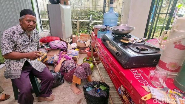 Rumah Lansia Dibongkar Satpol PP Sukabumi