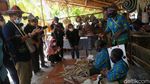 Sandiaga Uno Kunjungi Desa Wisata Arborek