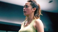 Selvi Kitty rajin berolahraga, tak jarang ia juga memperlihatkan perjuangannya untuk selalu sehat. Foto: dok instagram Selvi Kitty