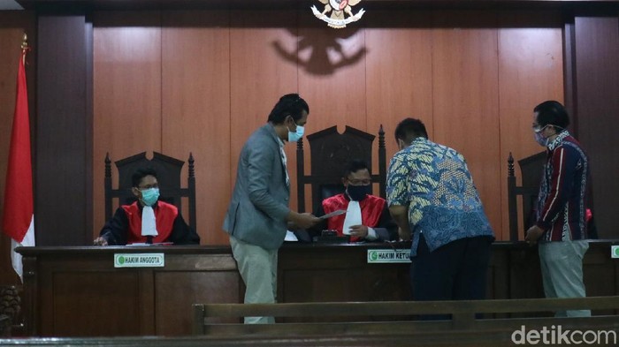 Sidang gugatan nasabah bank BUMN yang mengaku kehilangan saldo Rp 5,8 miliar, di PN Kudus, Rabu (27/10/2021).