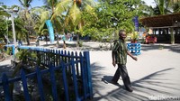 Meski terletak di ujung timur Indonesia, fasilitas penunjang wisata di Arborek sudah cukup lengkap.