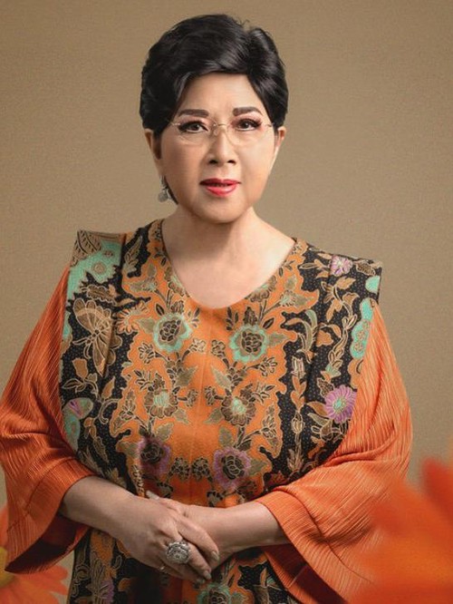 5 Tips Sehat Titiek Puspa yang Tetap Bugar di Usia 84 Tahun