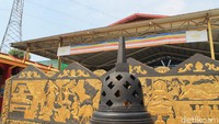 Patung Buddha tidur berada di Kampung Jati, Desa Tonjong, Kecamatan Tajur Halang, Kabupaten Bogor, Jawa Barat. (Luthfi Hafidz/detikcom)