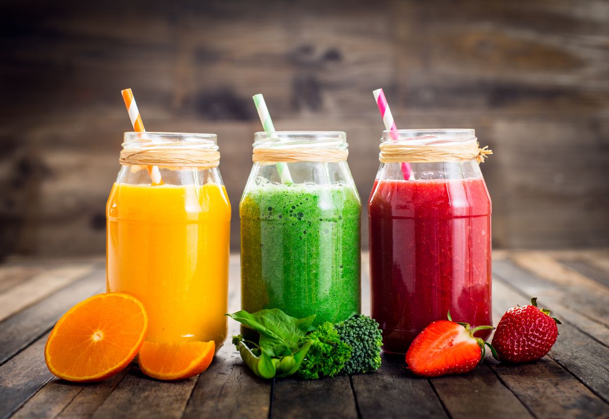 Healthy fruit and vegetable smoothies in the jar