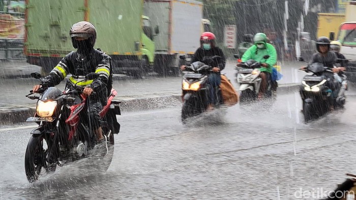 Siap-siap, Dampak La Nina Pembawa Curah Hujan Tinggi Mulai Terasa