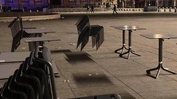 Kursi melayang. Foto: dok reddit/confusing_perspective