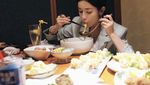 Hanikezi, Artis Uighur Cantik yang Doyan Hot Pot dan Es Kelapa