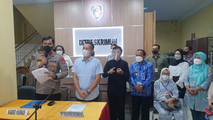 Kabid Humas Polda Lampung Kombes Zahwani Pandra Arsyad merilis kasus pencabulan. Dok polda lampung