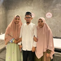 Aisyah mengungkapkan perasaannya melihat suaminya menikah lagi. Dia mengaku dirinya yang mengajukan poligami kepada suaminya. Sebagai seorang Muslim, ketika kita melakukan sesuatu itu kita betu-betul harus tahu dulu apa yang menjadi tujuan dan menjadi motivasi, ungkap Aisyah. Foto: Dok/Nana Ratnawati Palaha.