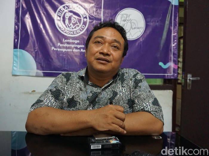 Advokat Lembaga Pendampingan Perempuan dan Anak (LPPA) Bina Annisa, Iwut Widiantoro mengatakan, perbuatan tidak terpuji yang dilakukan AM sangat memprihatinkan. Terlebih lagi, AM seharusnya menjadi pendidik sekaligus panutan bagi para santri, di pesantren hafalan (tahfiz) Al-Quran tersebut.
