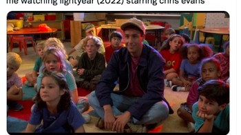 Para orang dewasa yang sejak dulu menggemari Toy Story pun kemungkinan nanti berbondong-bondong menyaksikannya bersama anak-anak. Foto: Twitter