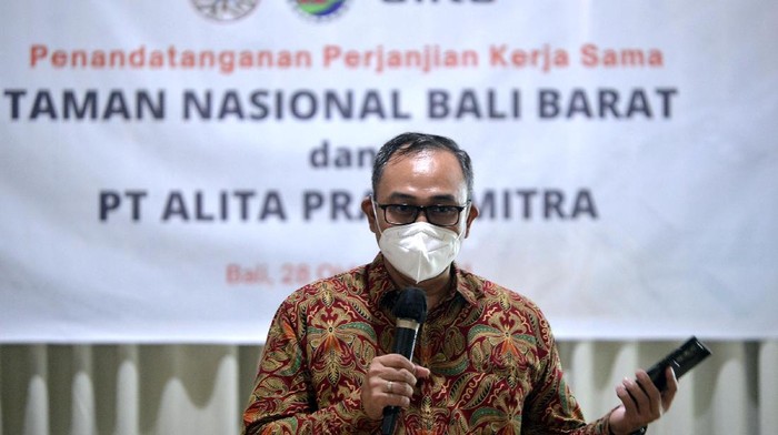 Penyediaan Sarana Komunikasi di Taman Nasional Bali Barat Taman Nasional Bali Barat (TNBB) terus berbenah diri dengan memperbaiki sarana komunikasi guna memanfaatkan solusi Internet of Things untuk segala kegiatan yang ada disana. Apa saja?