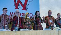 WMP yang merupakan perusahaan holding yang membawahi lima lini bisnis, yaitu peternakan sapi terintegrasi, pengolahan makanan berbasis daging (meat processing), peternakan ayam terintegrasi, komoditas pertanian, serta konstruksi dan energi terbarukan menunjuk PT BRI Danareksa Sekuritas, PT CIMB Niaga Sekuritas, PT DBS Vickers Sekuritas Indonesia, dan PT Mirae Asset Sekuritas Indonesia sebagai joint lead underwriters (JLU).