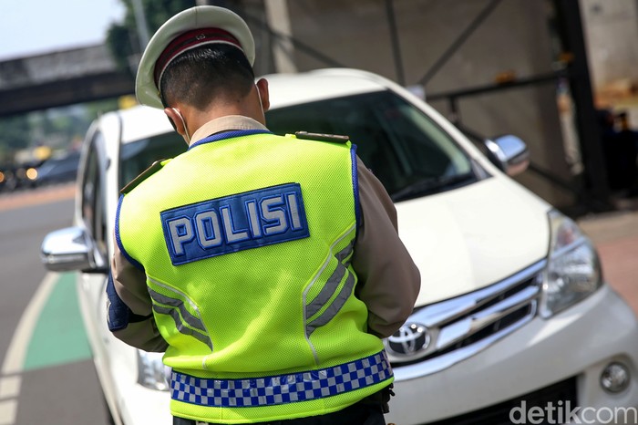 Masa sosialisasi di 10 titik perluasan ganjil-genap (gage) di Jakarta telah berakhir. Mulai hari ini, para pelanggar aturan gage akan langsung ditilang.
