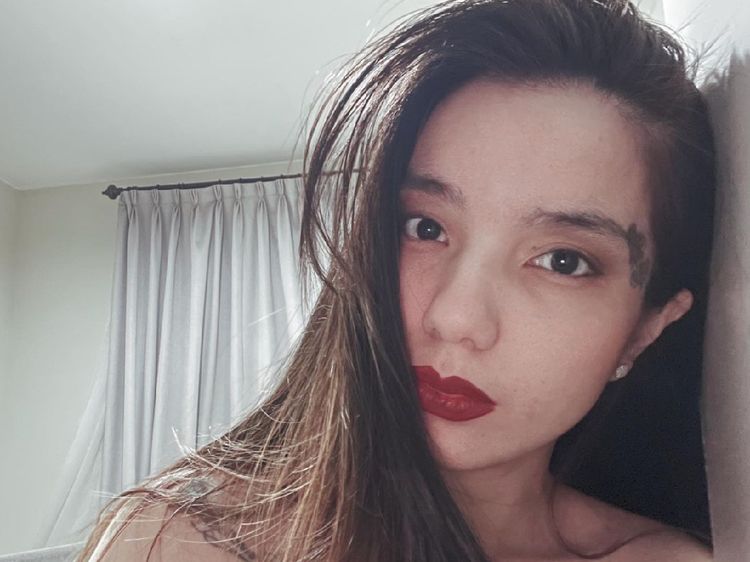 Tubuh Sheila Marcia Penuh Luka Laser Usaha Hapus Tato
