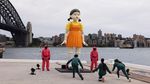Boneka Younghee Squid Game Kini Ada di Sydney!