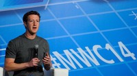 Nama kedua adalah, Mark Zuckerberg yang memulai Facebook pada Februari 2004, ketika ia masih berusia 19 tahun di Harvard.
