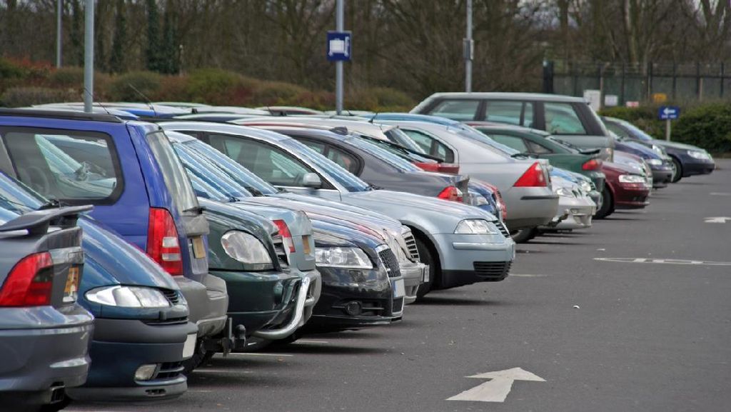 Curhat Warga Jakpus Ribut karena Parkir Pelanggan Bakmi, Aduan Tak Ditanggapi