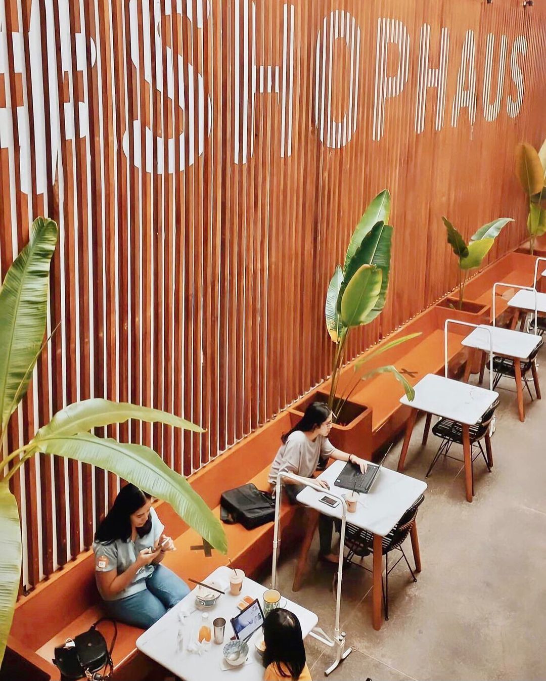 Ini 5 Food Space Favorit Anak Muda Jakarta Buat Hangout