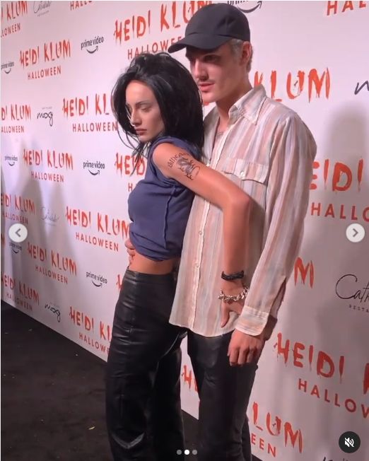 kostum halloween wanita simpel 2021