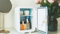 Skincare Disimpan di Kulkas Bikin Lebih Awet dan Efektif? Ini Kata Pakar