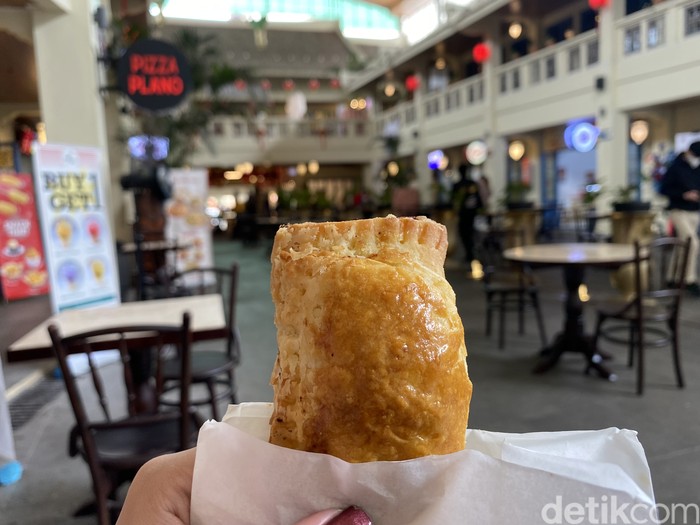 Laksatiam : Gurihnya Laksa dan Chicken Curry Rice ala Singapura di Petak Enam