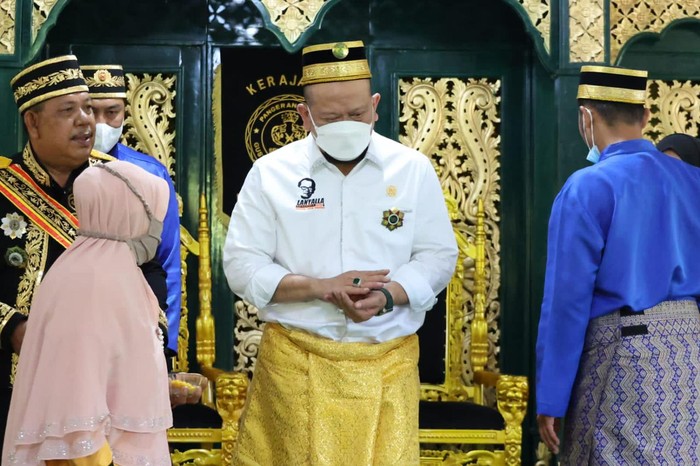 LaNyalla Mendapat Gelar Pangeran Jaya Sukma Dilaga