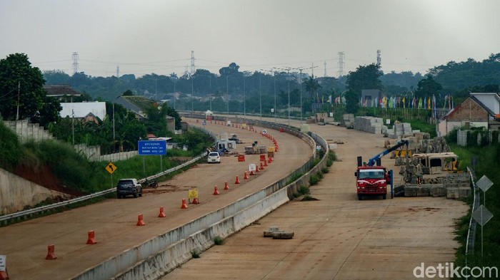 Masih Dikebut, Begini Progres Terkini Tol Cinere-Serpong Seksi II Proyek tol Cinere-Serpong seksi II masih belum rampung 100 persen. Ruas Pamulang ke Cinere masih dikebut pengerjaannya.