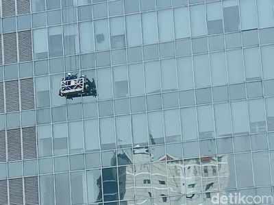 Pemeliharaan dan Perawatan Gedung Pencakar Langit di Musim Hujan